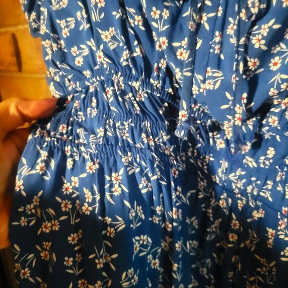 Passport Blue Floral Dress Smocked Waist Open - Sz L (fits like a Small Med) - Picture 3 of 10